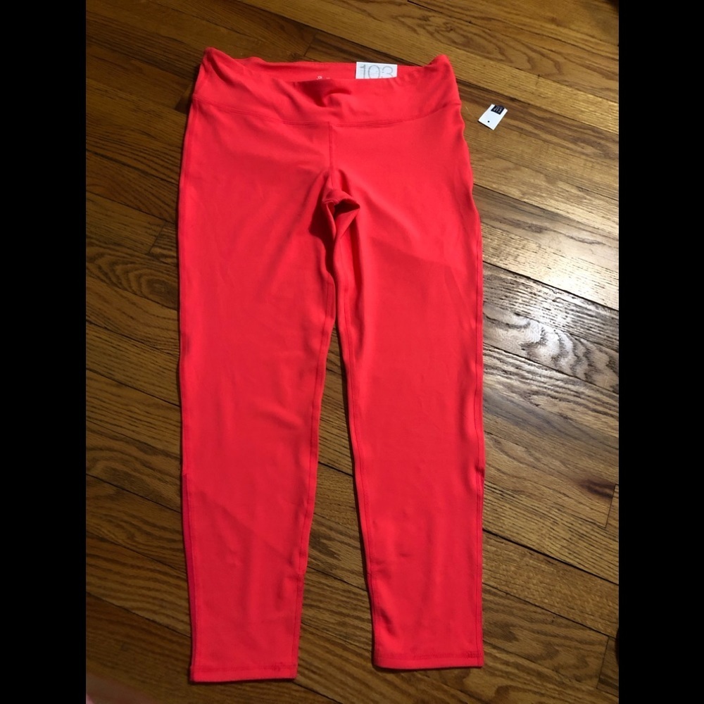NWT Gap leggings 103